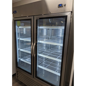 Refrigerador Valpro VP2RG-HC de 54" con dos puertas de vidrio, 49 pies cúbicos