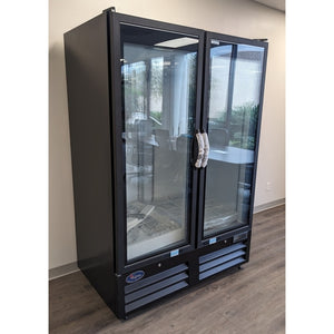 Valpro VP2R-48M Refrigerador exhibidor con dos puertas de vidrio completas 48 pies cúbicos